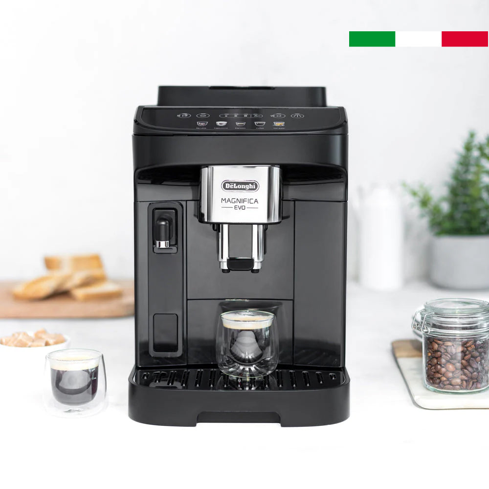 Cafetera Superautomática DeLonghi Magnifica | Kitchen Center