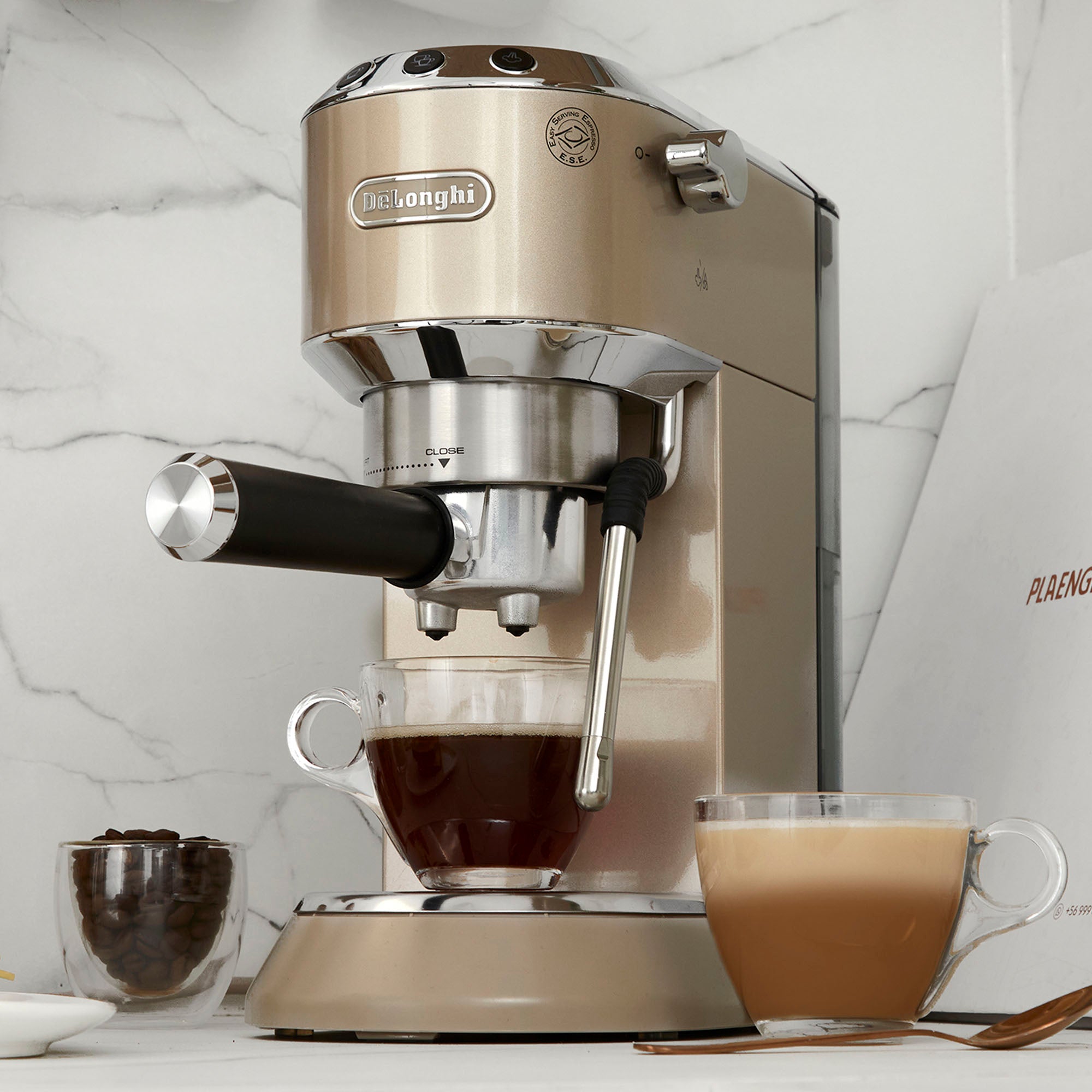 Cafetera Espresso Dedica Arte Gold Delonghi