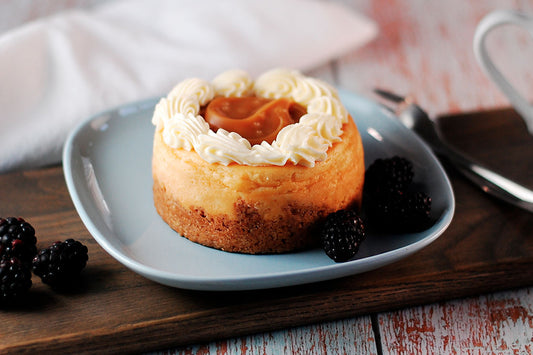 MINI CHEESECAKES DE MANJAR Y MANTEQUILLA DE MANÍ