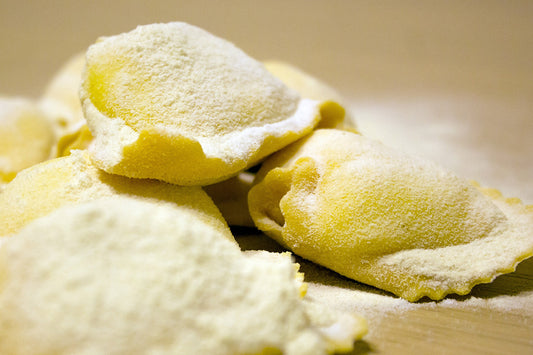 Ravioles de zapallo con salsa de mantequilla y salvia