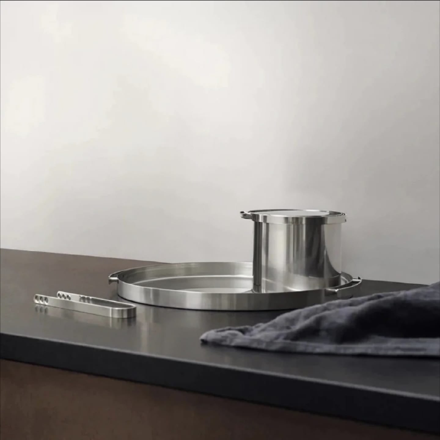 Hielera 2.5 L. Arne Jacobsen Stelton1#Plata