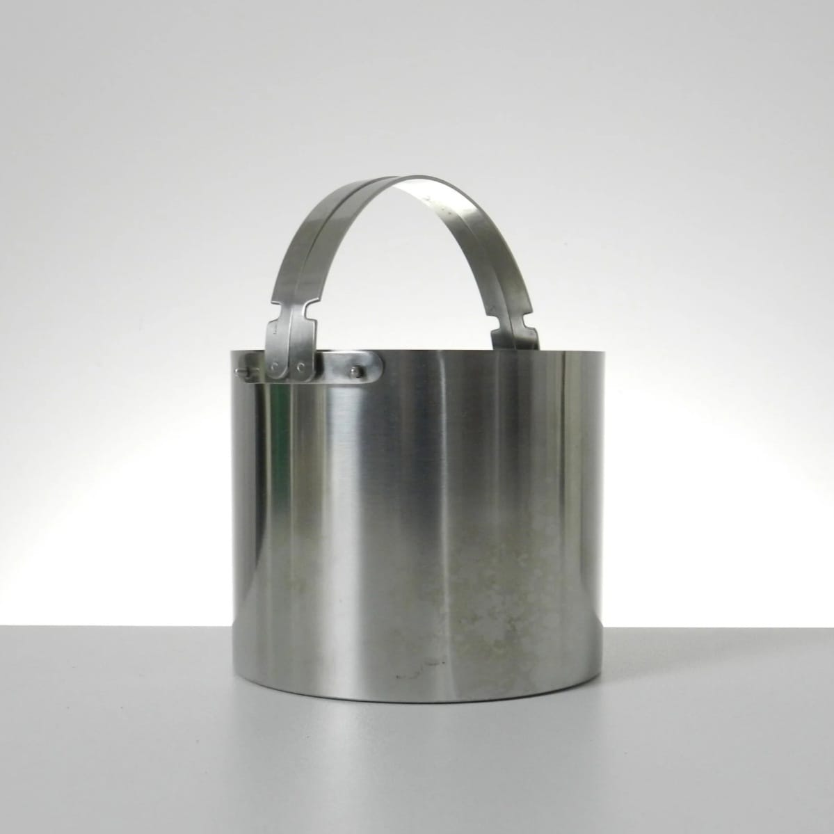 Hielera 2.5 L. Arne Jacobsen Stelton4#Plata