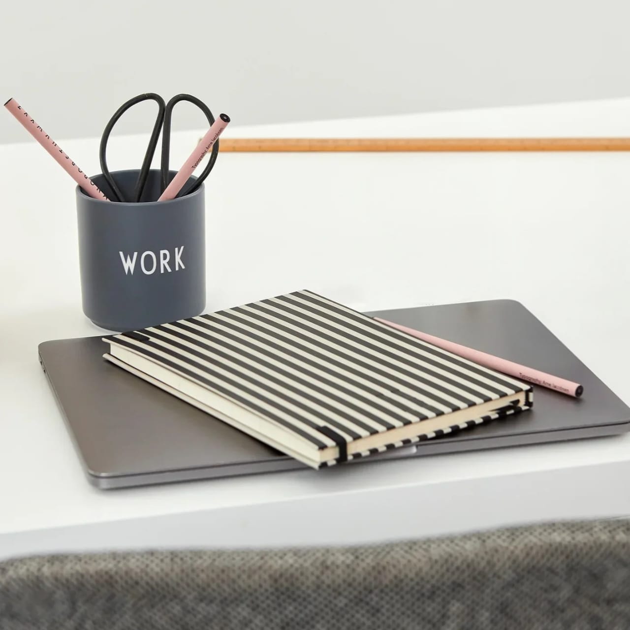 Taza Favourite Work Design Letters3#Gris