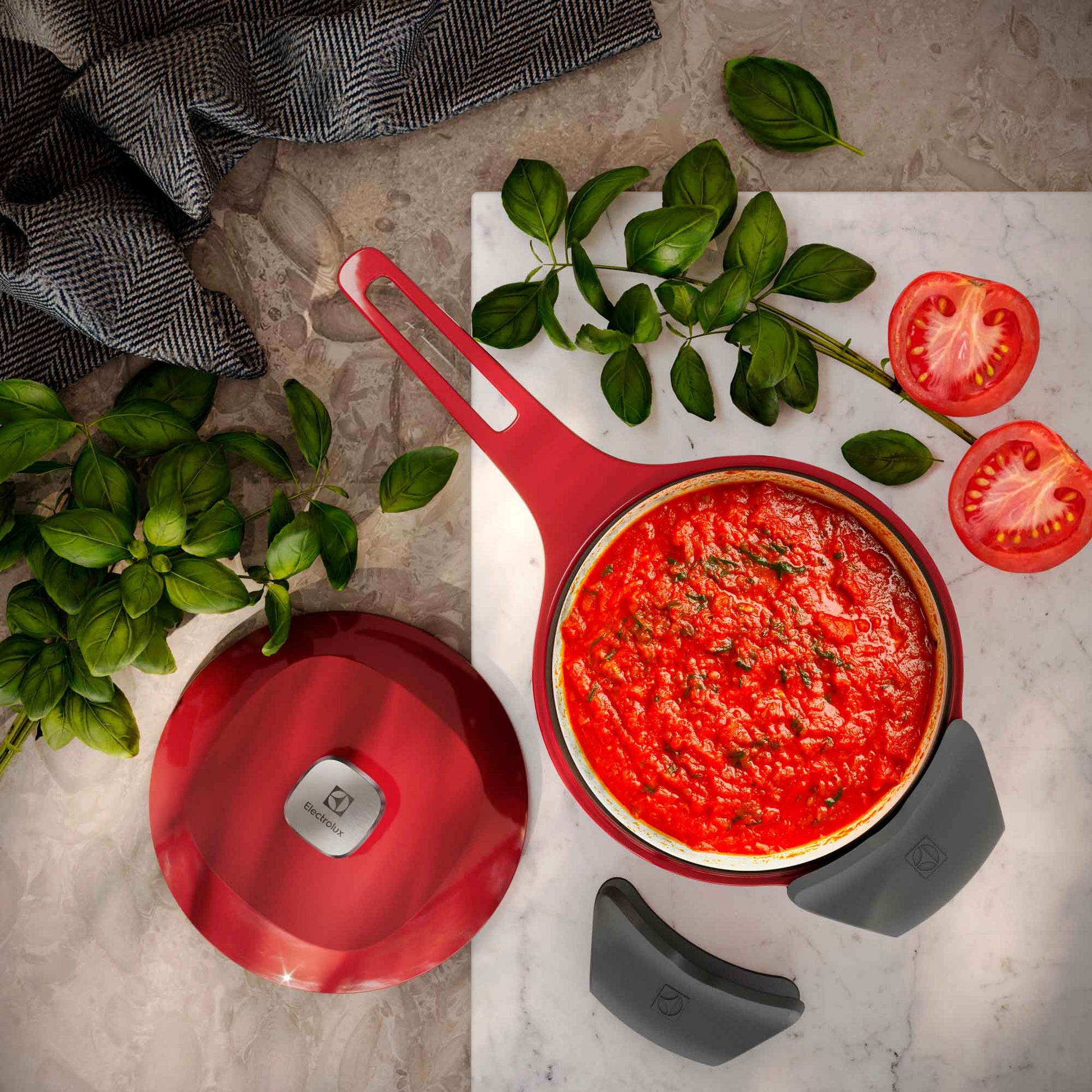 Olla Cacerola de Hierro Fundido Esmaltado Expert 20 cm Electrolux1#Rojo