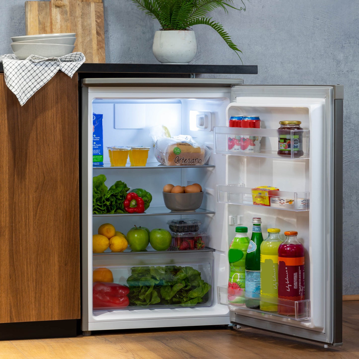 Refrigerador Bajo Cubierta Elegance 124L FDV-Kitchen Center