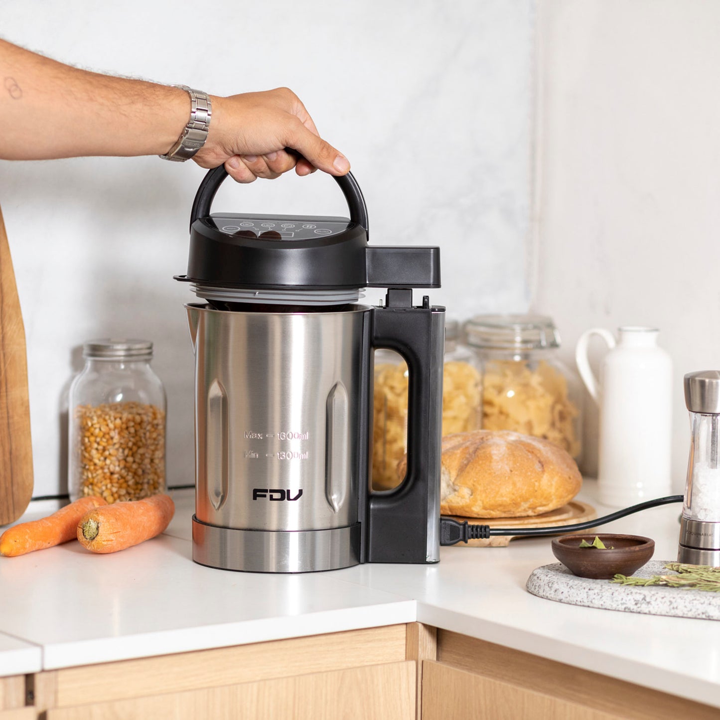 Máquina Para Hacer Sopas Soup Maker  1.6 L FDV