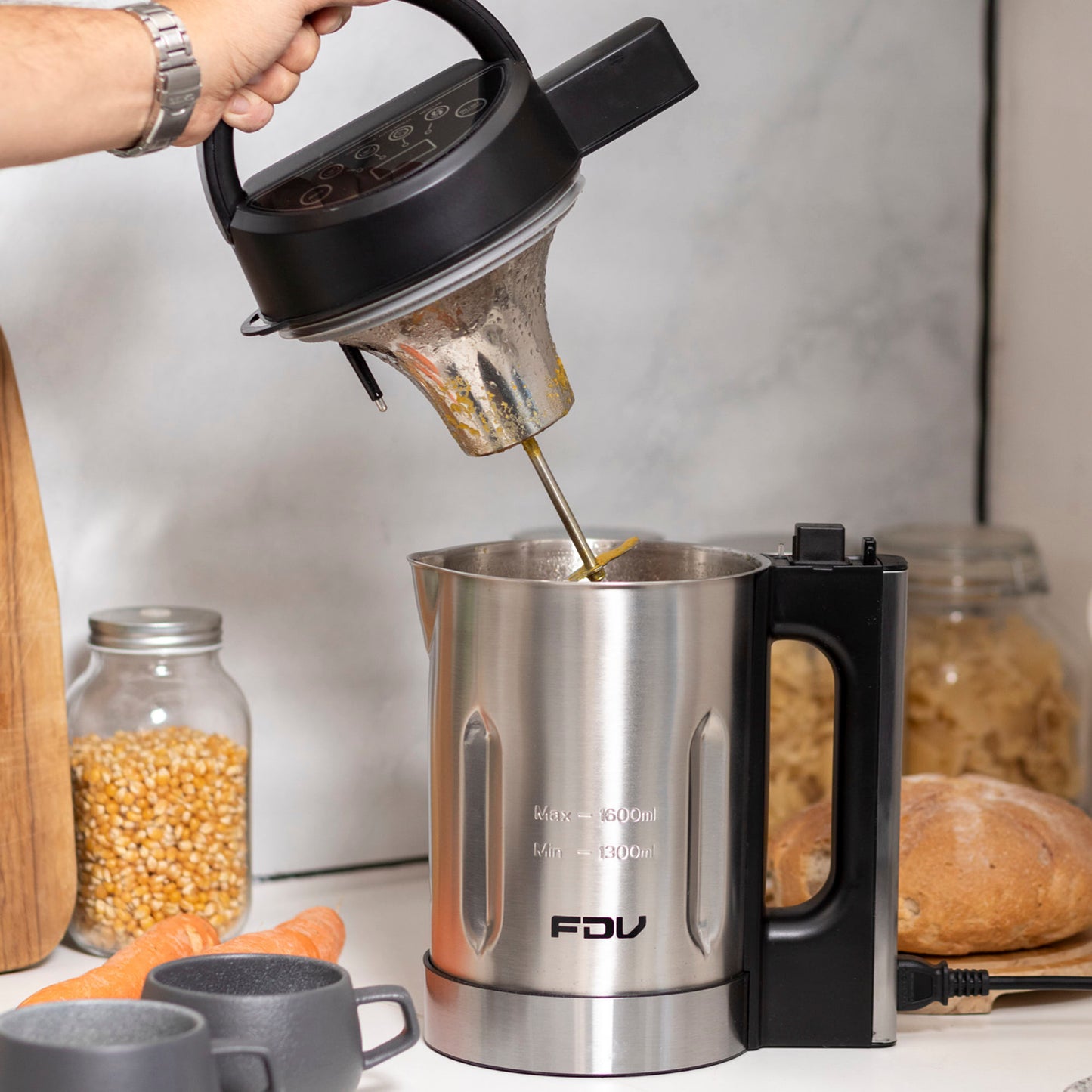 Máquina Para Hacer Sopas Soup Maker  1.6 L FDV