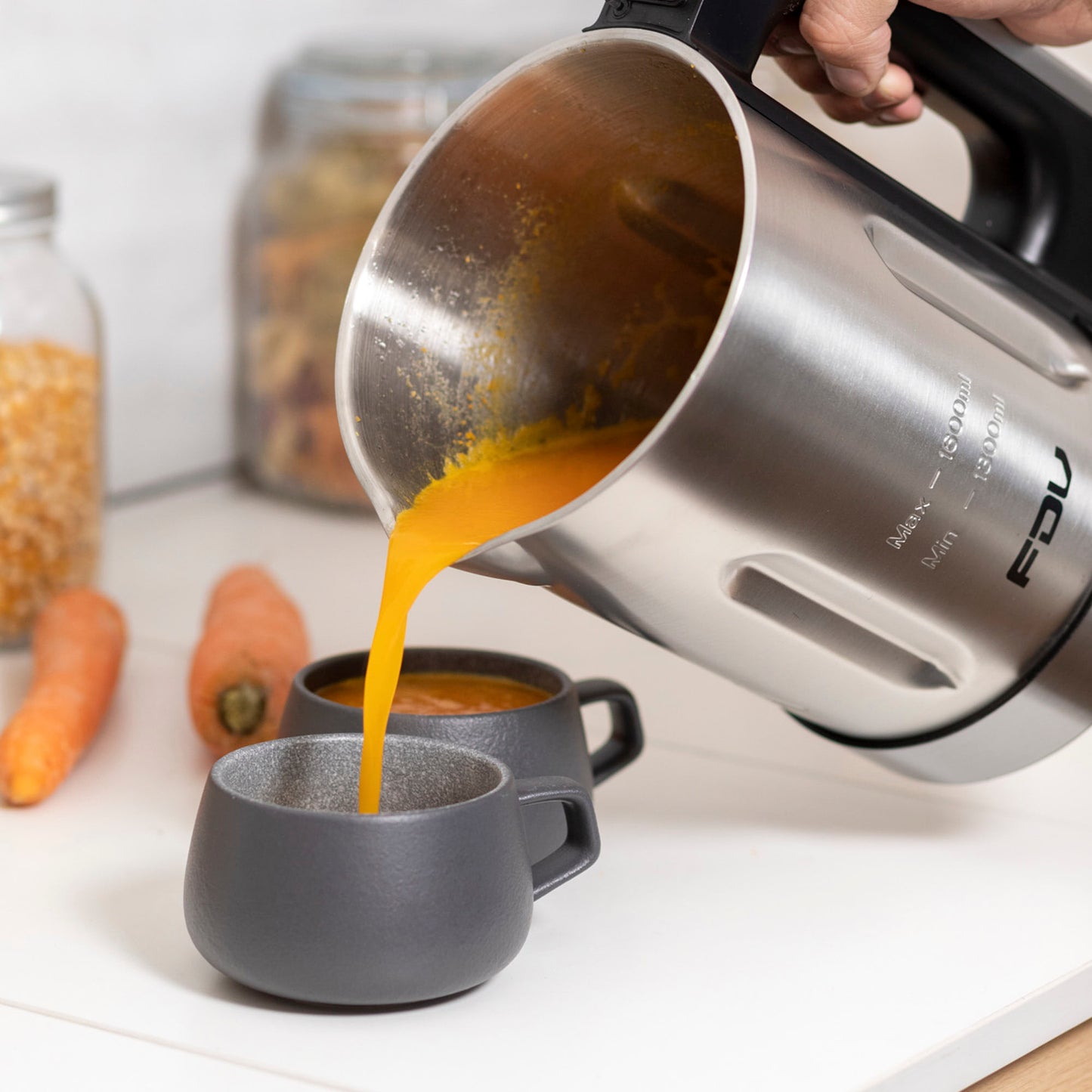 Máquina Para Hacer Sopas Soup Maker  1.6 L FDV