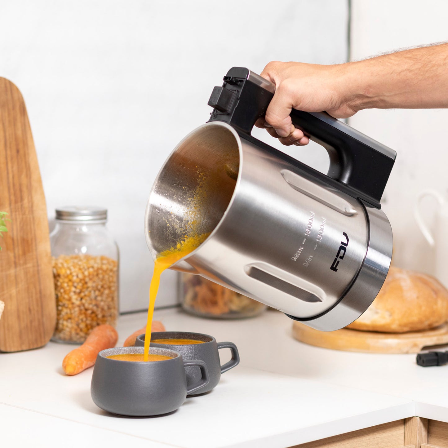 Máquina Para Hacer Sopas Soup Maker  1.6 L FDV
