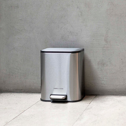 Basurero Con Pedal Mate y Acabado Anti Huellas 5 Lts Simple Cook