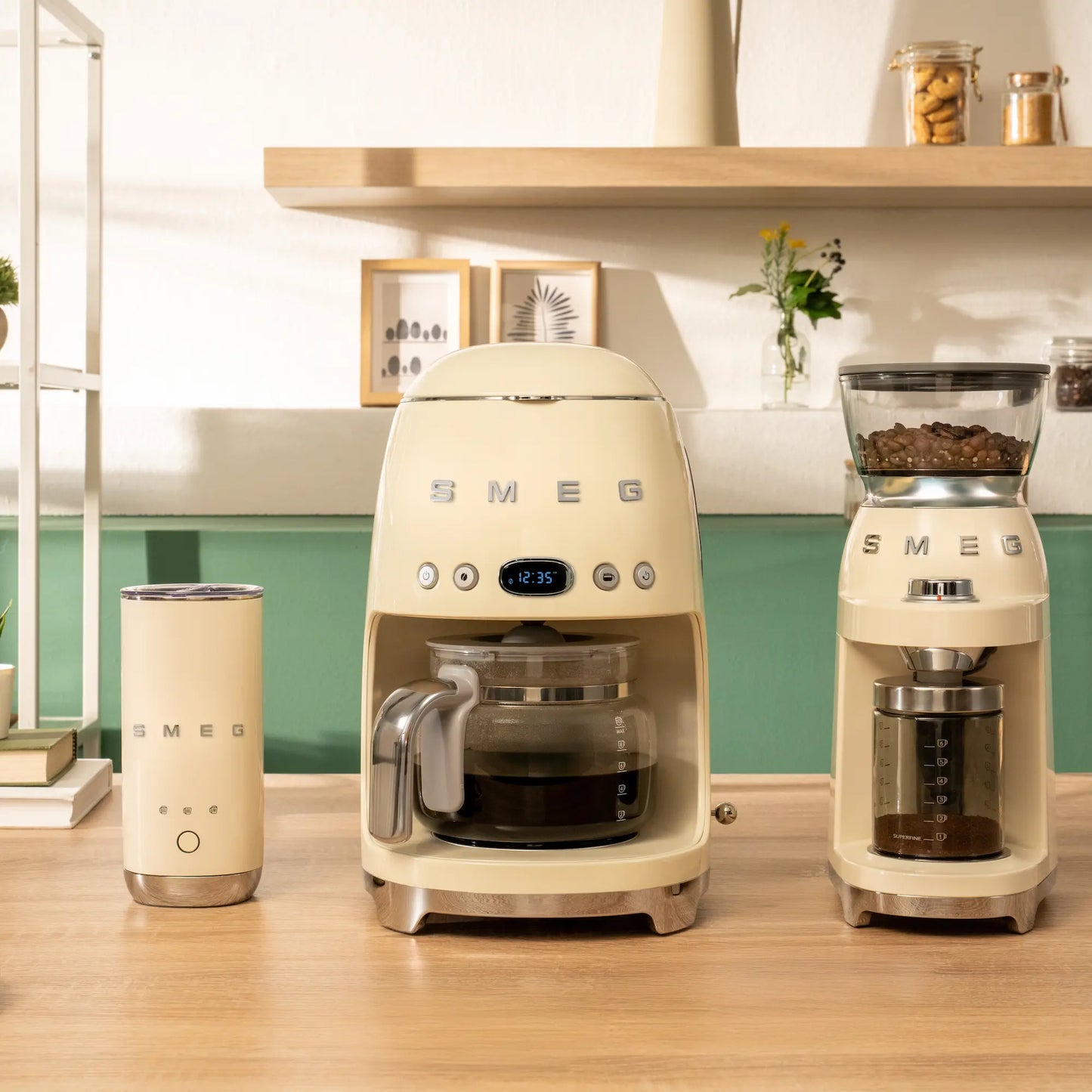 Cafetera a Goteo DCF02B Smeg