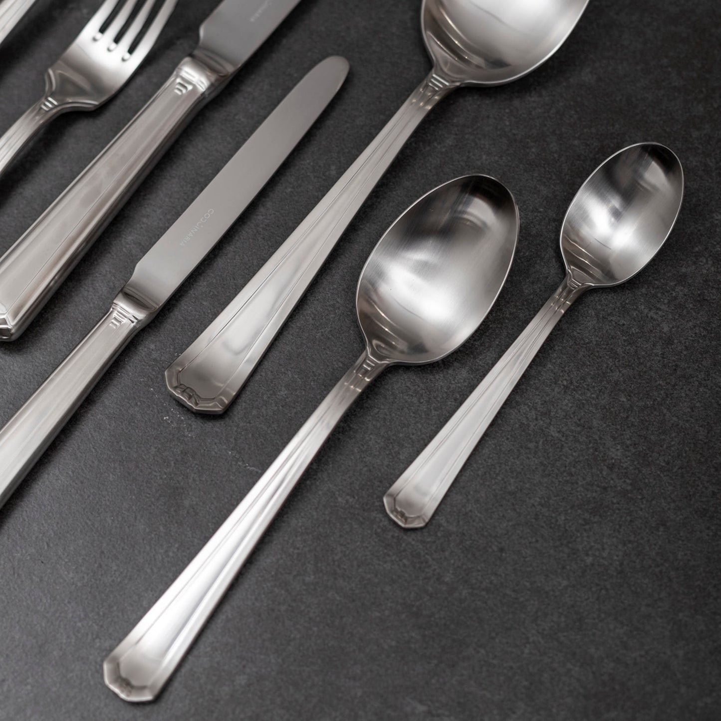 Set de Cuchilleria Oxford 6 Personas 42pzs Silver Matt Coquinaria