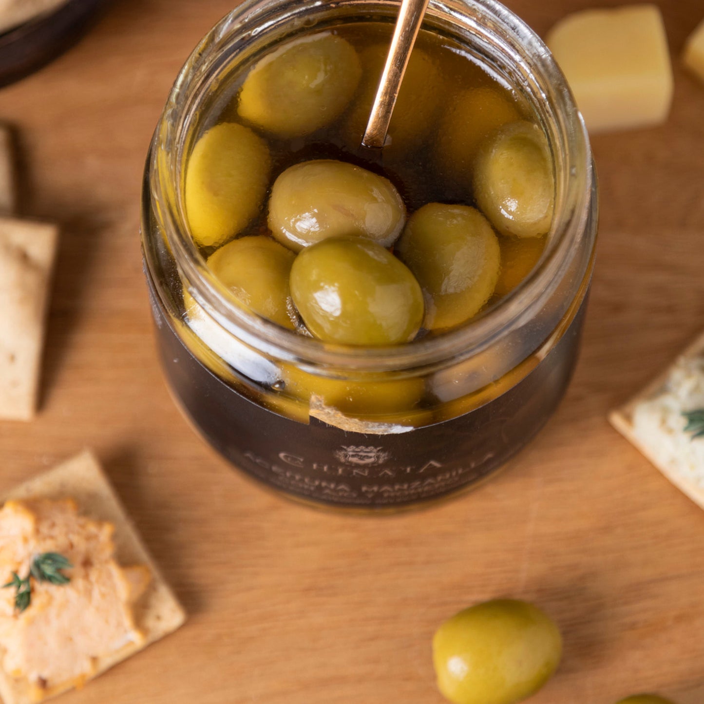 Aceitunas Manzanilla ajo y romero 200 grs La Chinata