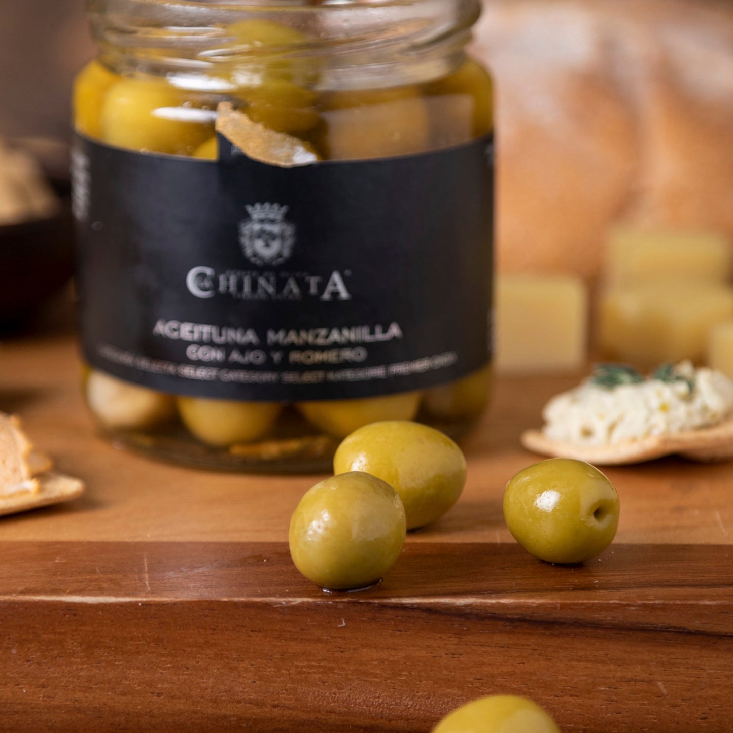 Aceitunas Manzanilla ajo y romero 200 grs La Chinata