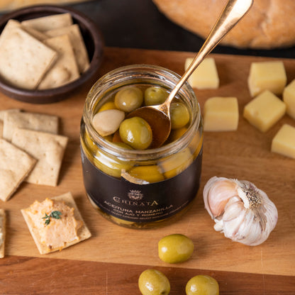 Aceitunas Manzanilla ajo y romero 200 grs La Chinata