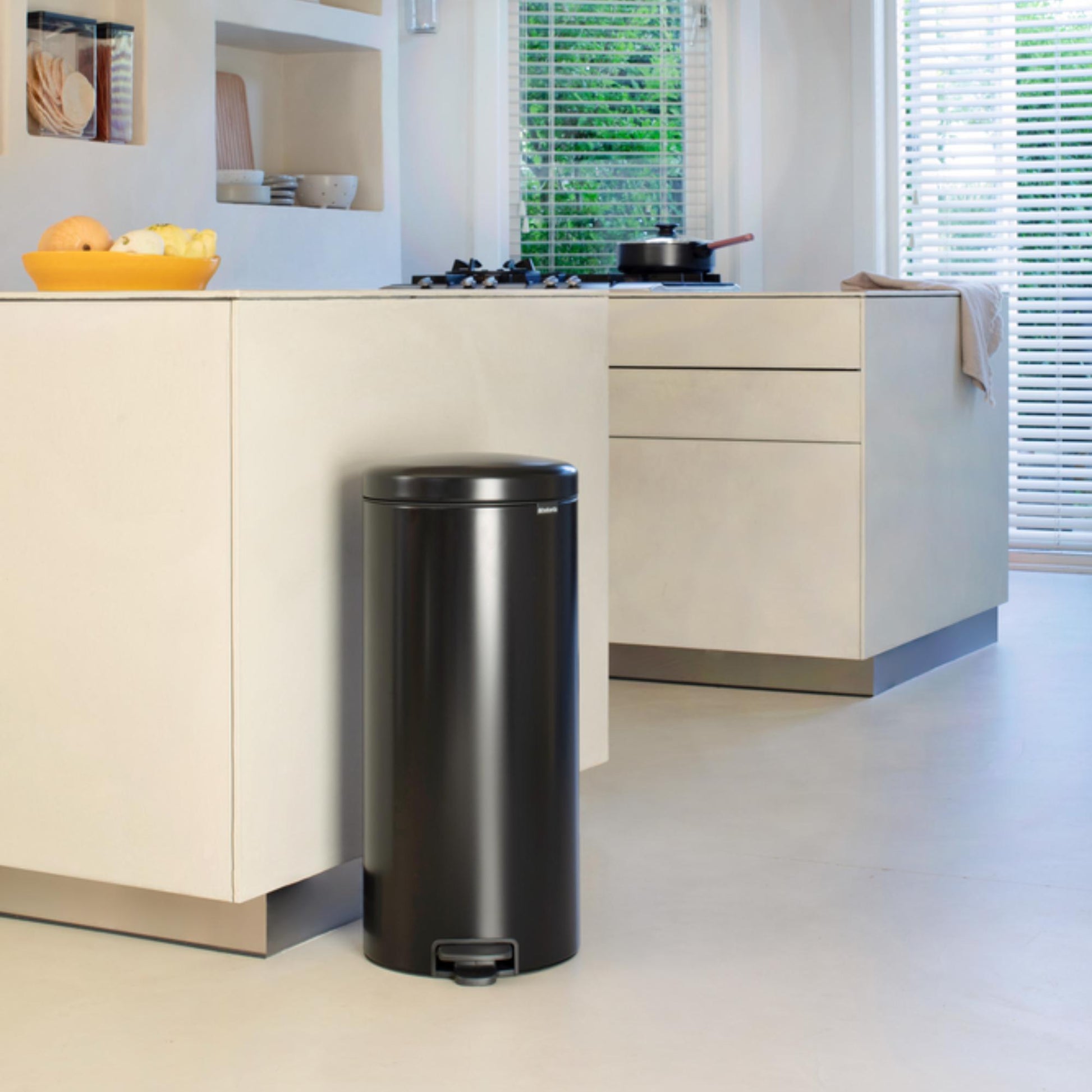 Basurero Pedal NewIcon 30 Lts Brabantia3#Negro