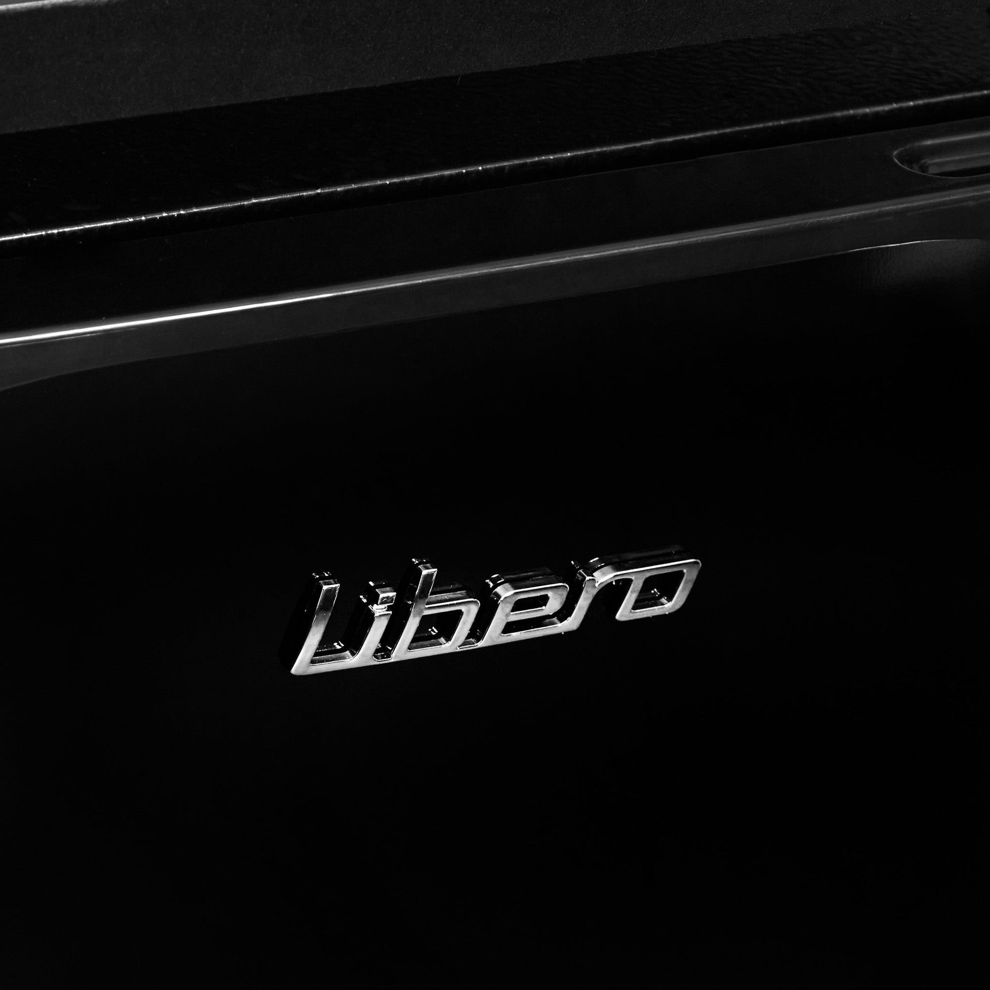 Frigobar Retro 90L LFB-90N Libero8#Negro