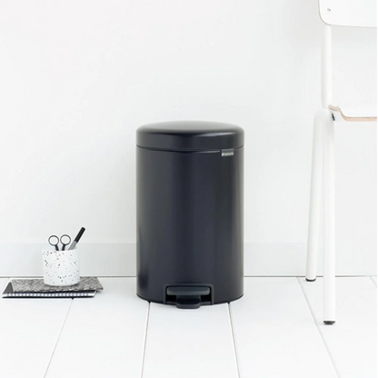 Basurero Pedal NewIcon Balde Plástico 3 Lts Brabantia5#Negro