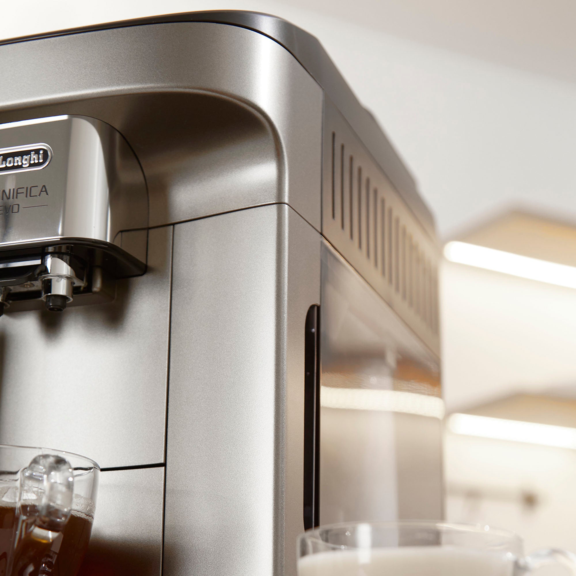 Cafetera Superautomática Delonghi Magnifica Evo Latte Kitchen Center