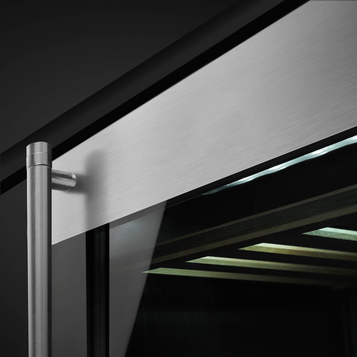 Cava de Vino Smeg CVI1338RX3