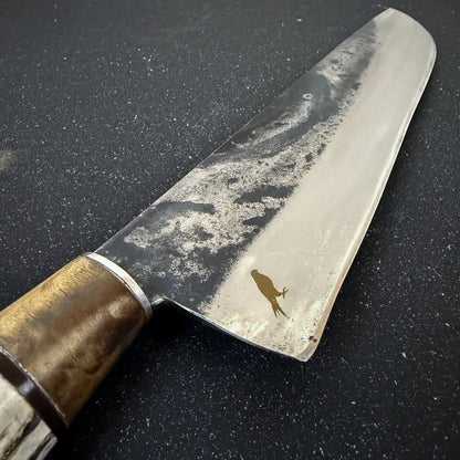 Cuchillo_Parrillero_artesanal_con_asta_de__ciervo_roseta_profesional_madera_nativa_hecho_a_mano_argentino_asado_rauka_26_resultado.jpg