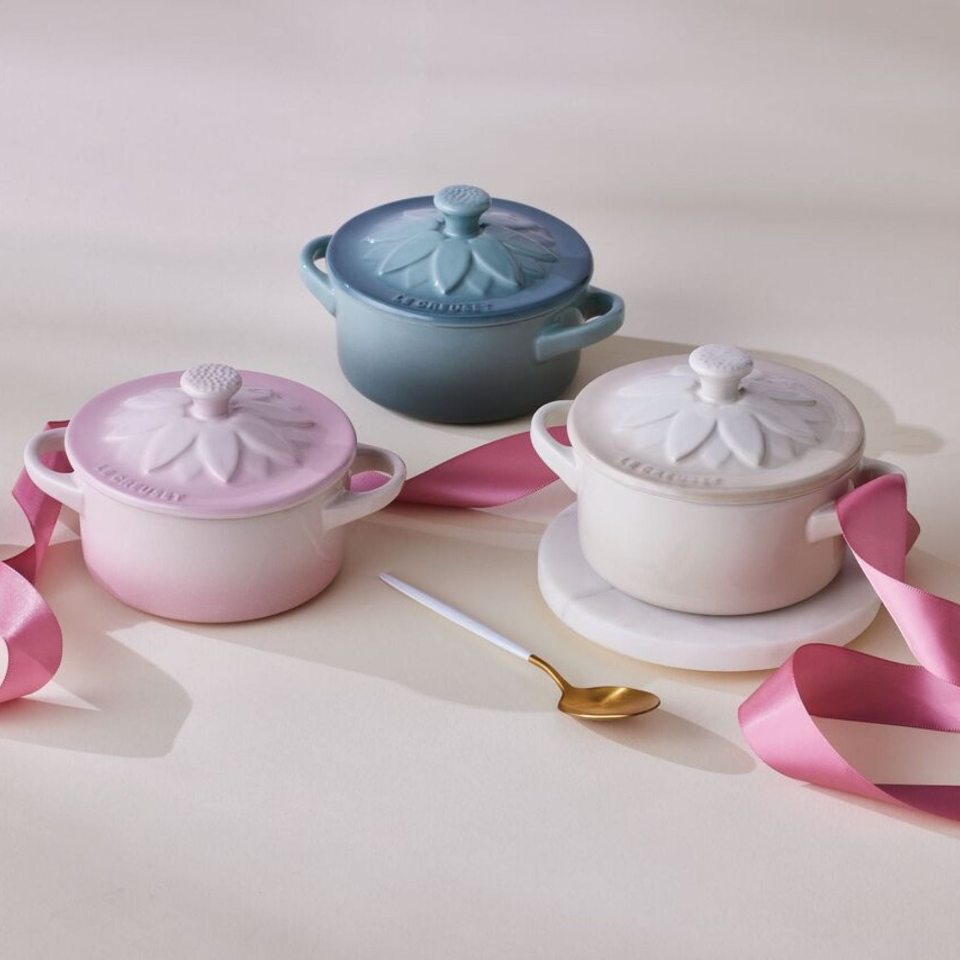 Set Mini Cocotte Sunflower Le Creuset1#Sin color