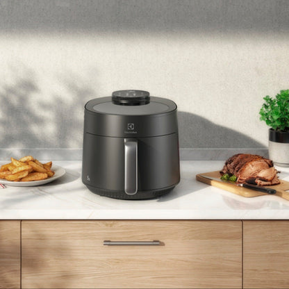 KitchenCenter_2000x2000_300kb.jpg