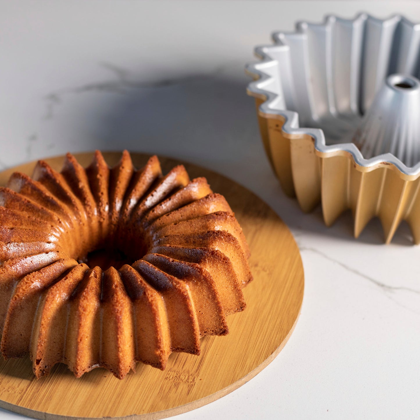 Molde para Queque Brillance Bundt Pan Nordic Ware