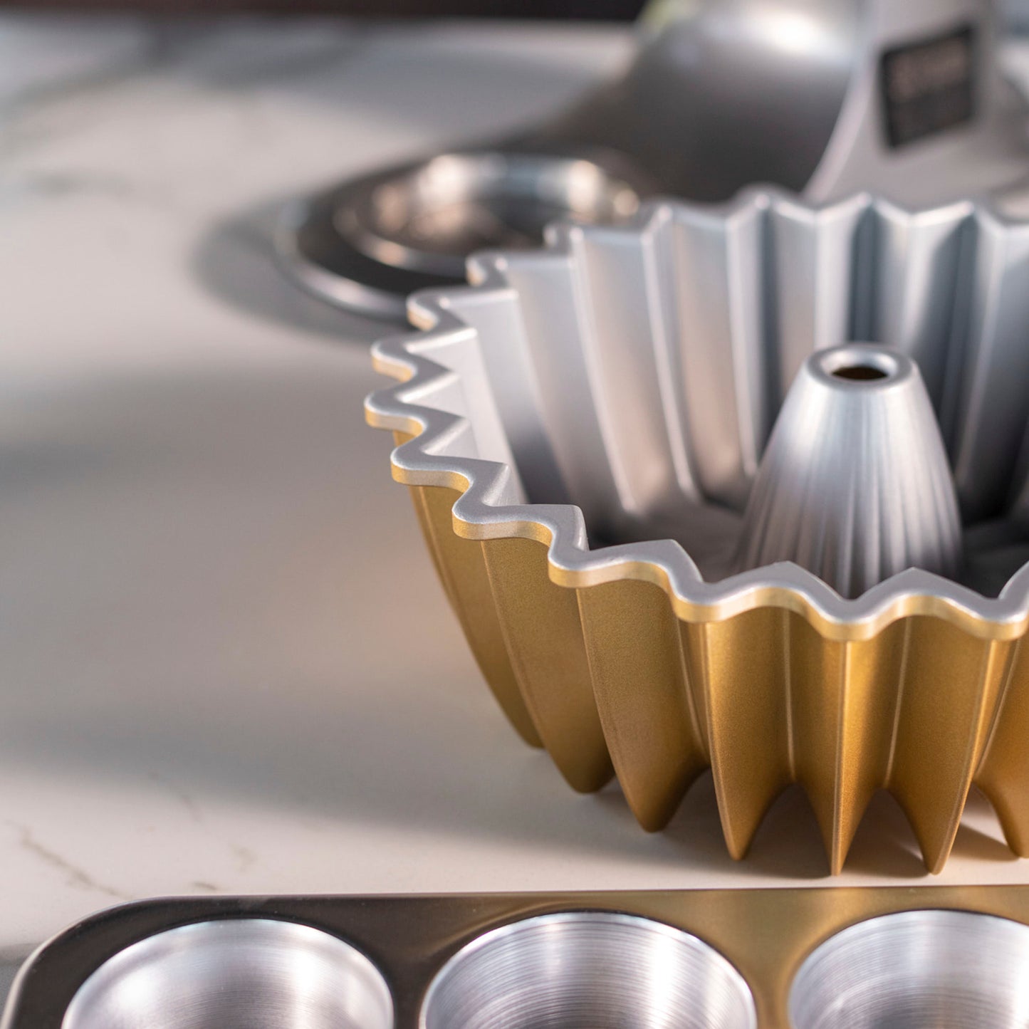 Molde para Queque Brillance Bundt Pan Nordic Ware