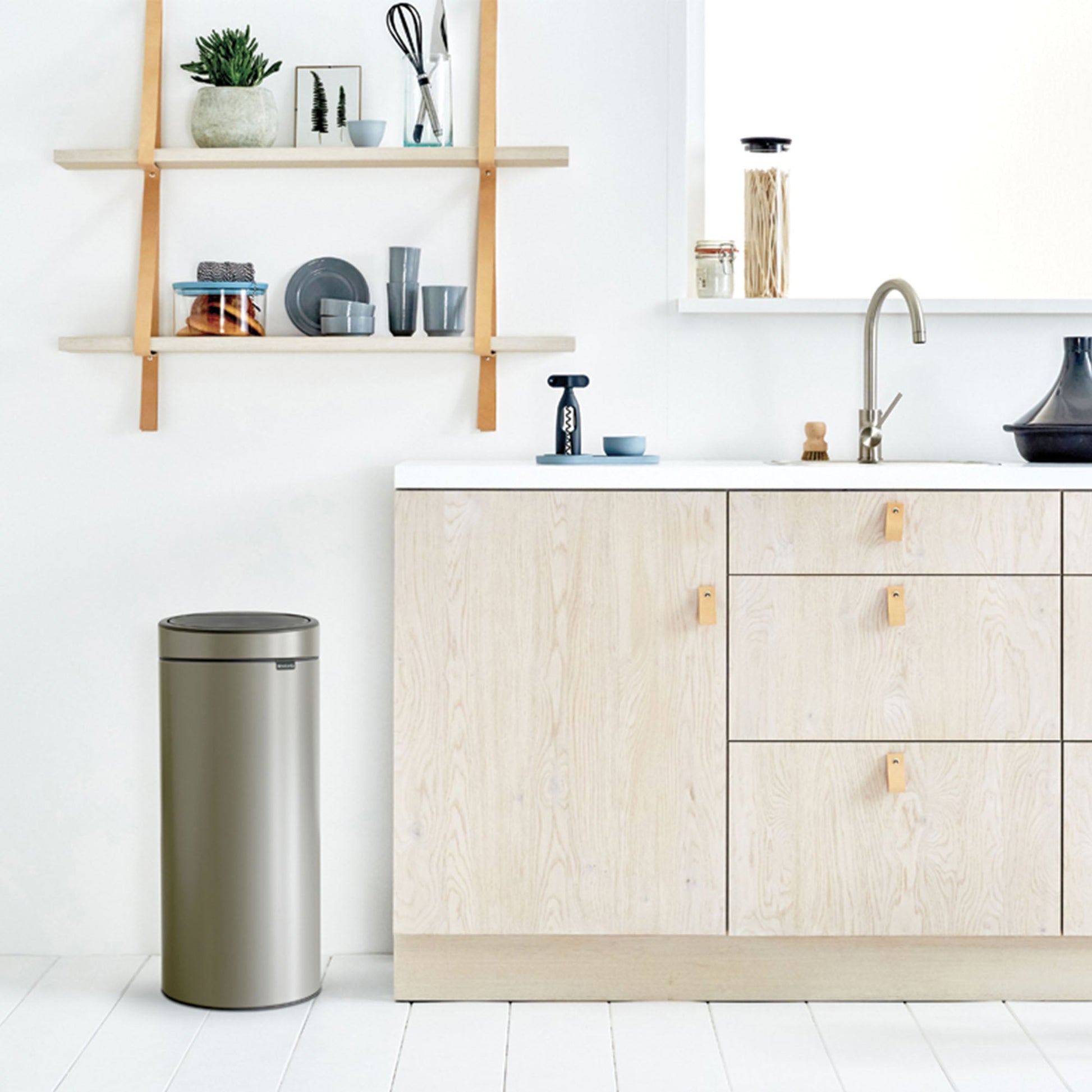 Basurero Touch New 30 Lts Brabantia14#Gris