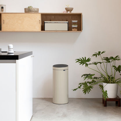 Basurero Touch New 30 Lts Brabantia5#Beige