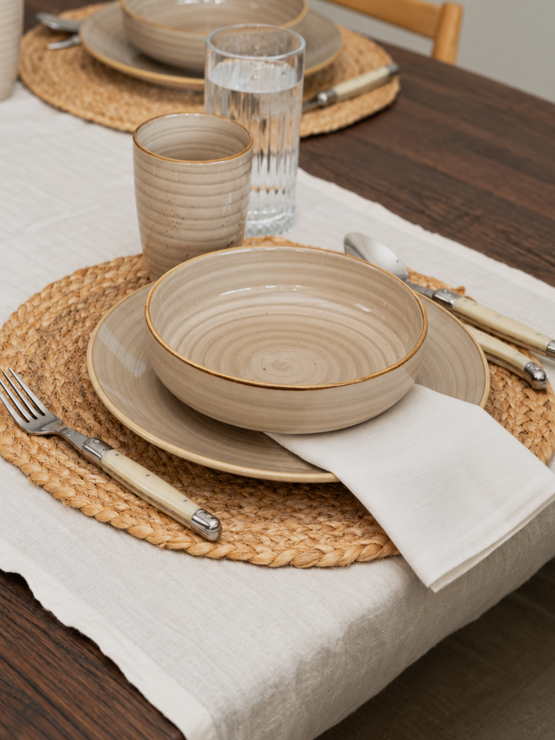 MESA & CRISTALERÍA