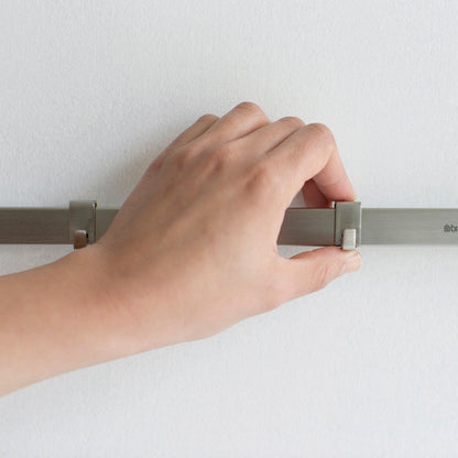 Barra 7 Ganchos Pared 60 Cm Brabantia5#Plateado