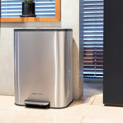 Basurero Con Pedal Mate y Acabado Anti Huellas 50 Lts Simple Cook