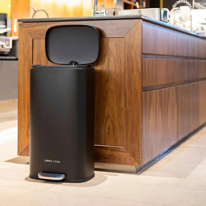 Basurero Con Pedal Negro Mate 30 Lts Simple Cook