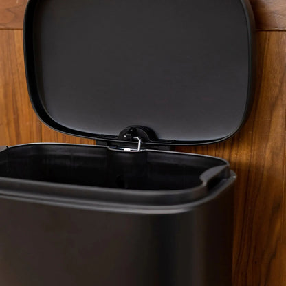 Basurero Con Pedal Negro Mate 30 Lts Simple Cook