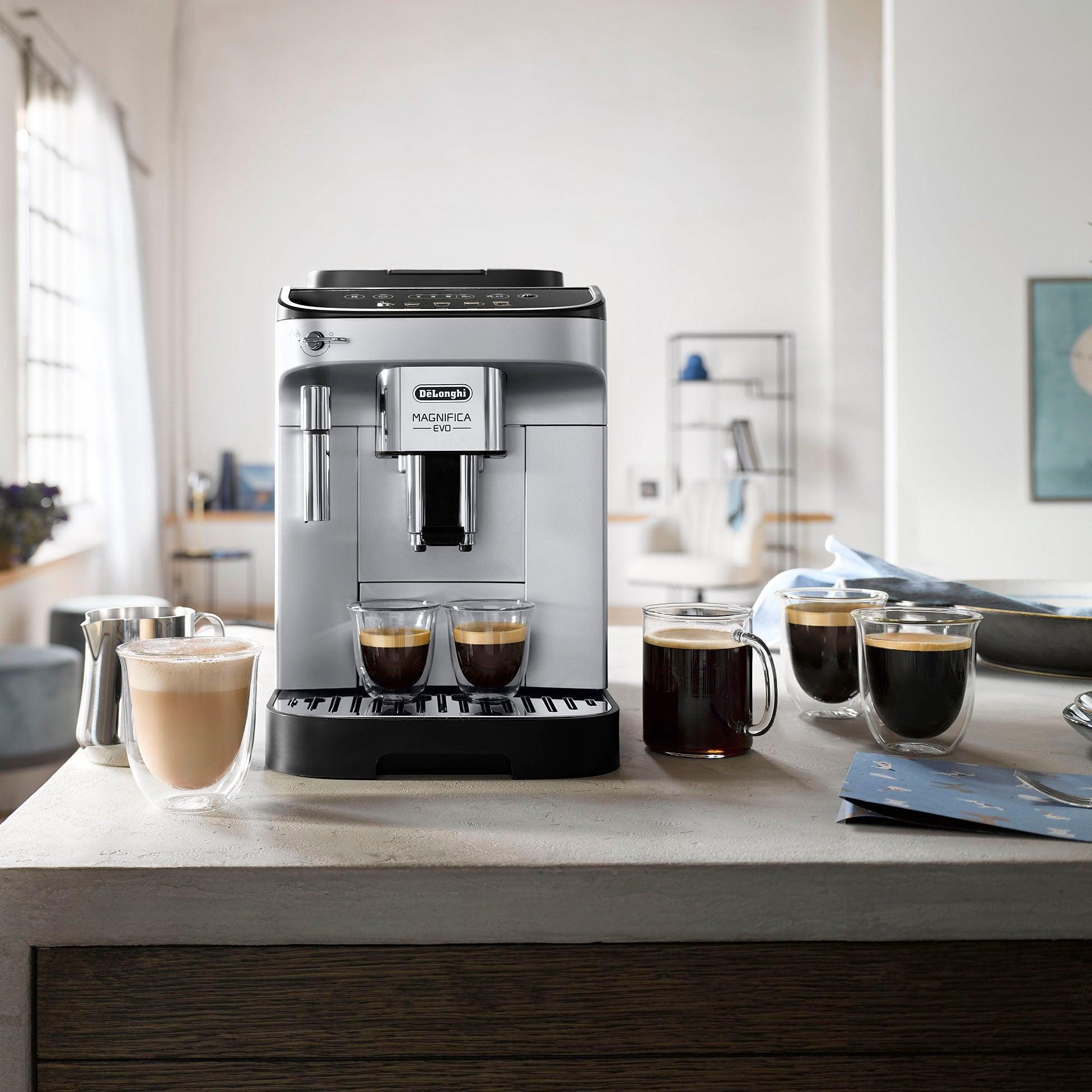 Cafetera Superautomática DeLonghi Magnifica Evo con molinillo y 5