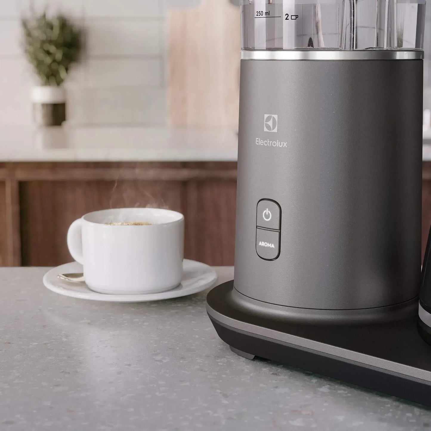 Cafetera Programable 1,25L Jarra Vidrio 1600W CMP70 Electrolux-Cafeteras a Goteo