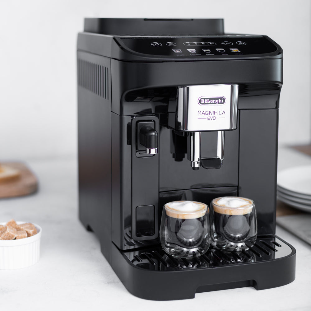Cafetera Superautomática DeLonghi Magnifica | Kitchen Center