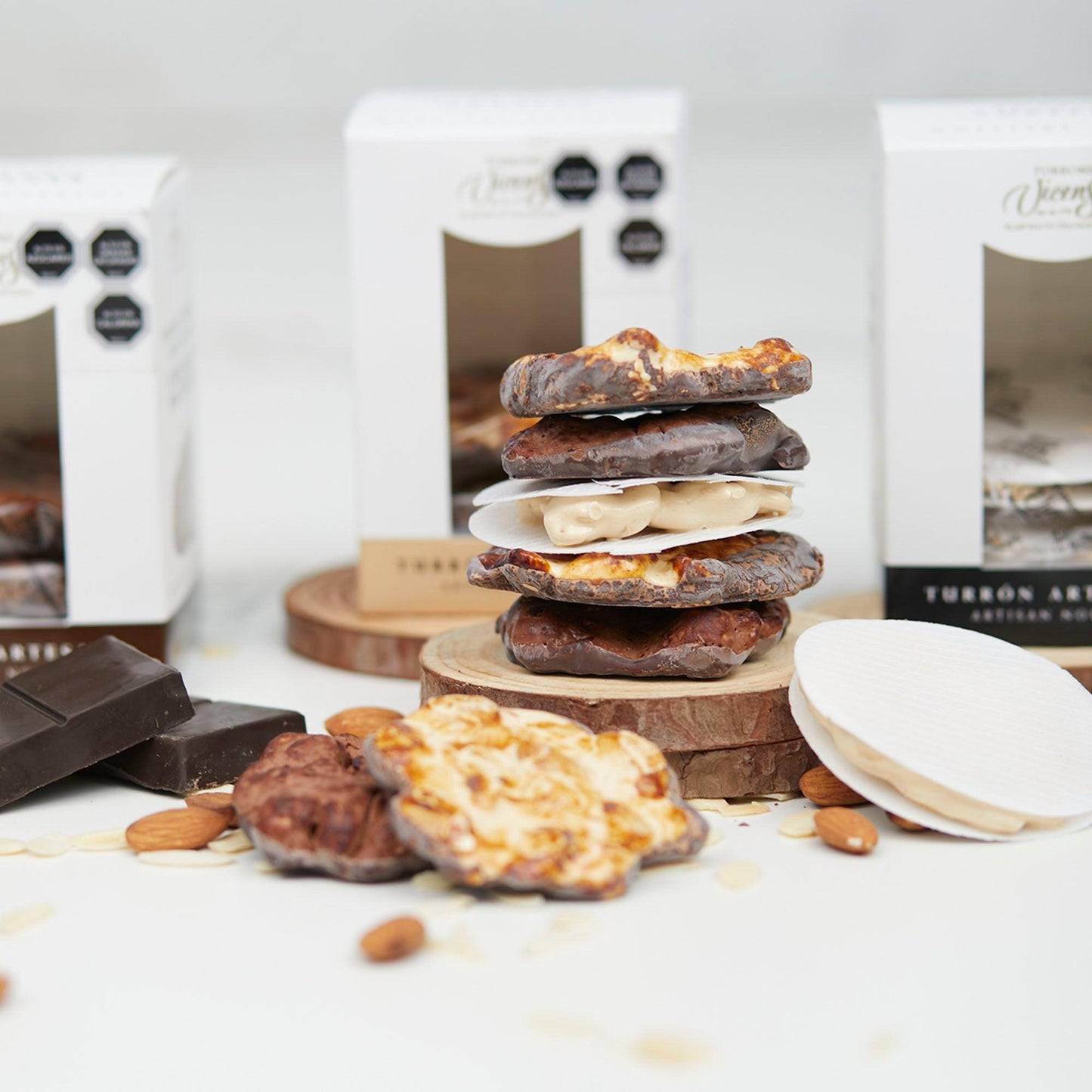 Caja Mini Turrones Artesanos Souffle Almendra 150g Vicens