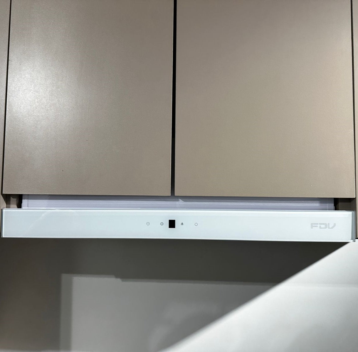 Campana Bajo Mueble City White Touch 60 cm 452 m3/h FDV - Caja Dañada-Campanas Bajo Mueble