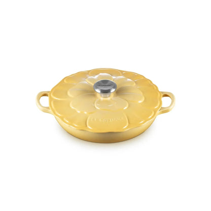Cocotte Baja Signature Petal 26 cm Camomille Le Creuset-Ollas