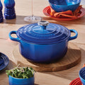 Cocotte Redonda Azure 22 Cm Le Creuset1#Azul