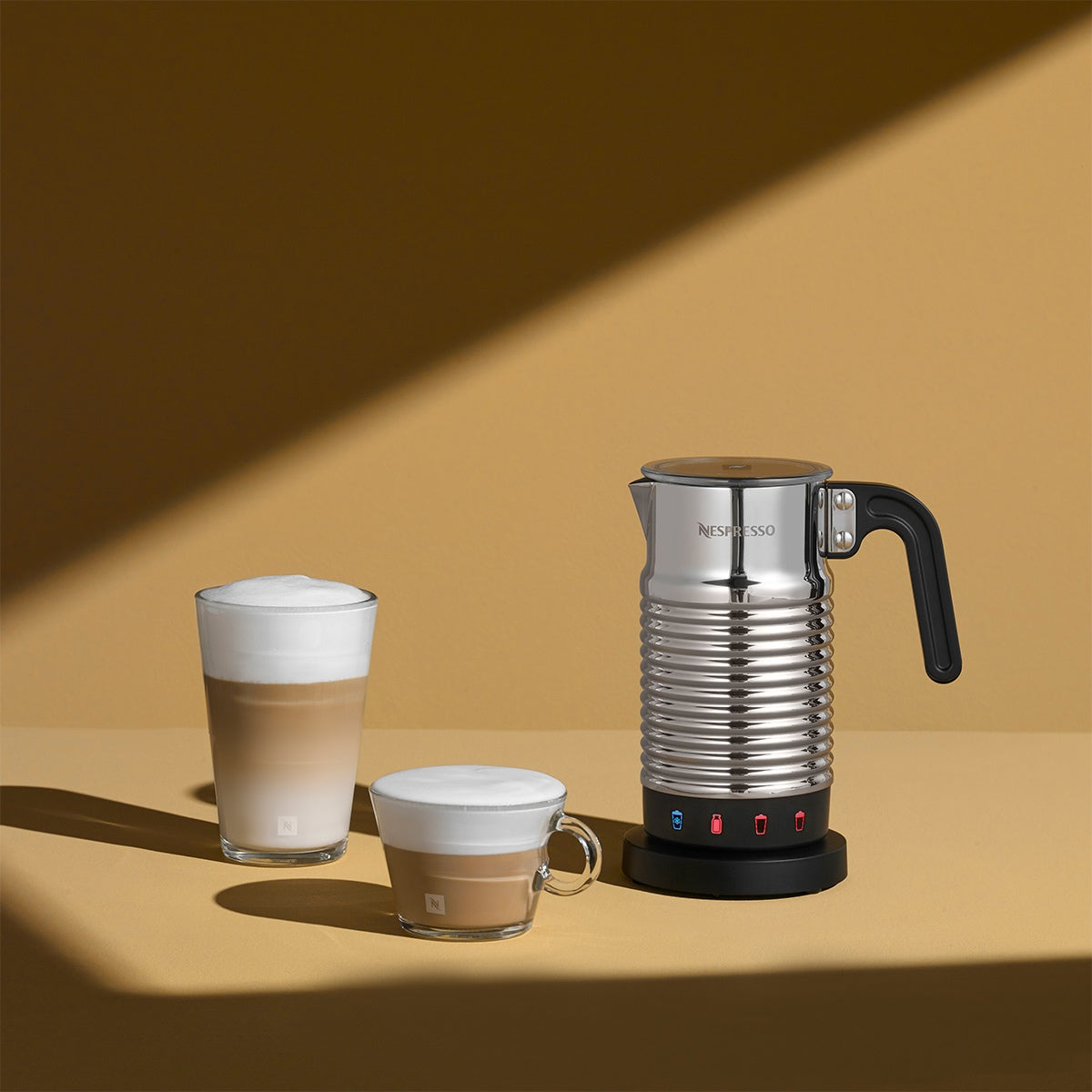 Espumador de leche Nespresso Aeroccino de segunda mano por 50 EUR