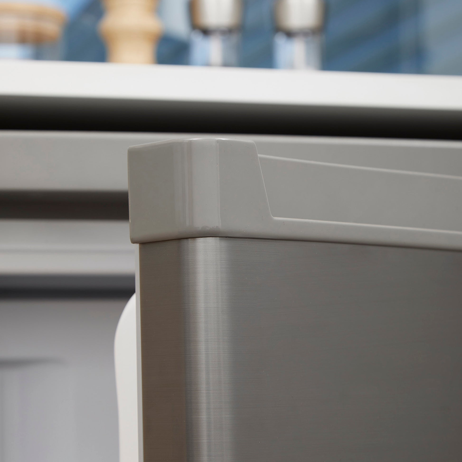 Frigobar Bajo Cubierta Elegance 109 Lts FDV - Caja Dañada-Frigobars