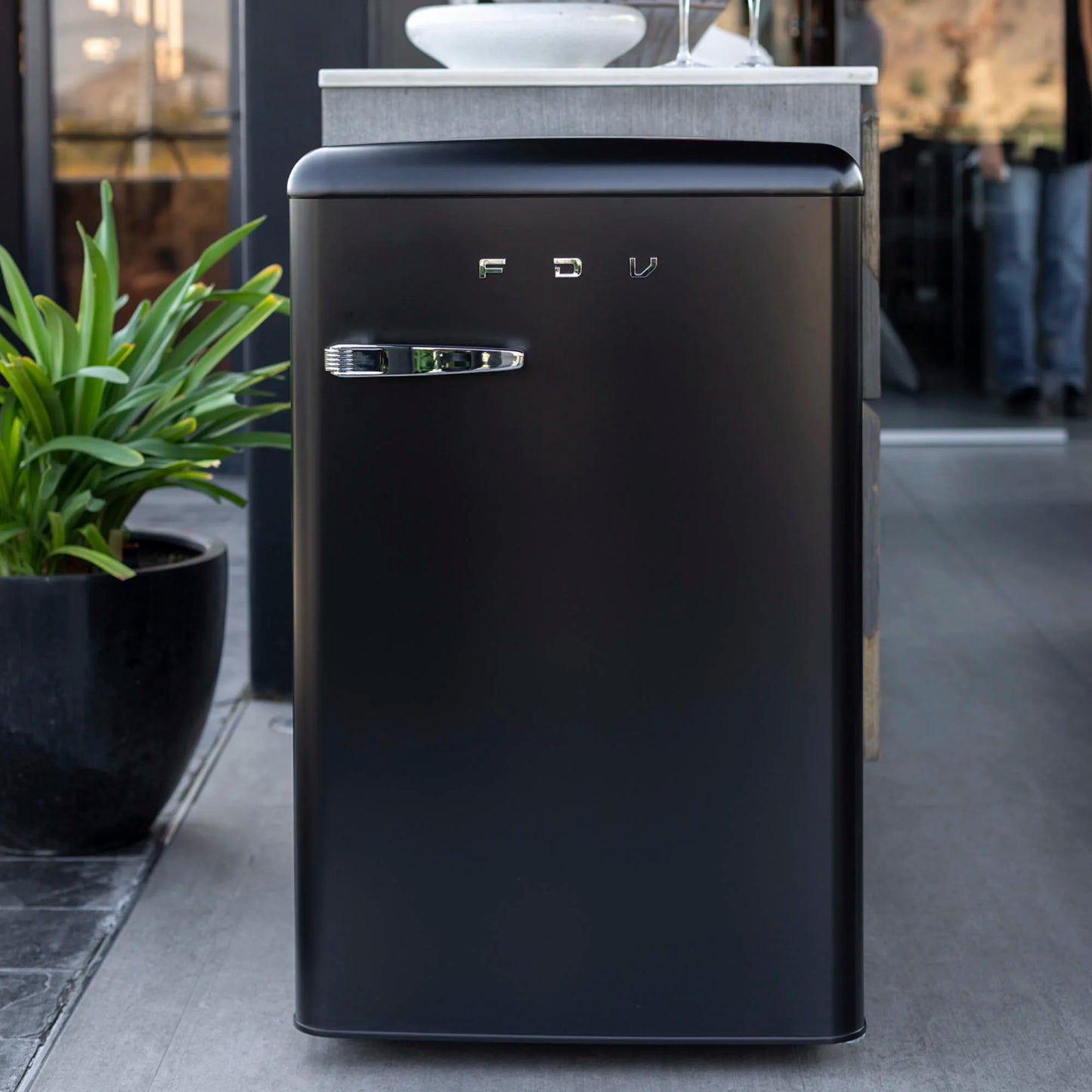Frigobar Bajo Cubierta Tundra 108 Litros FDV-Refrigeradores