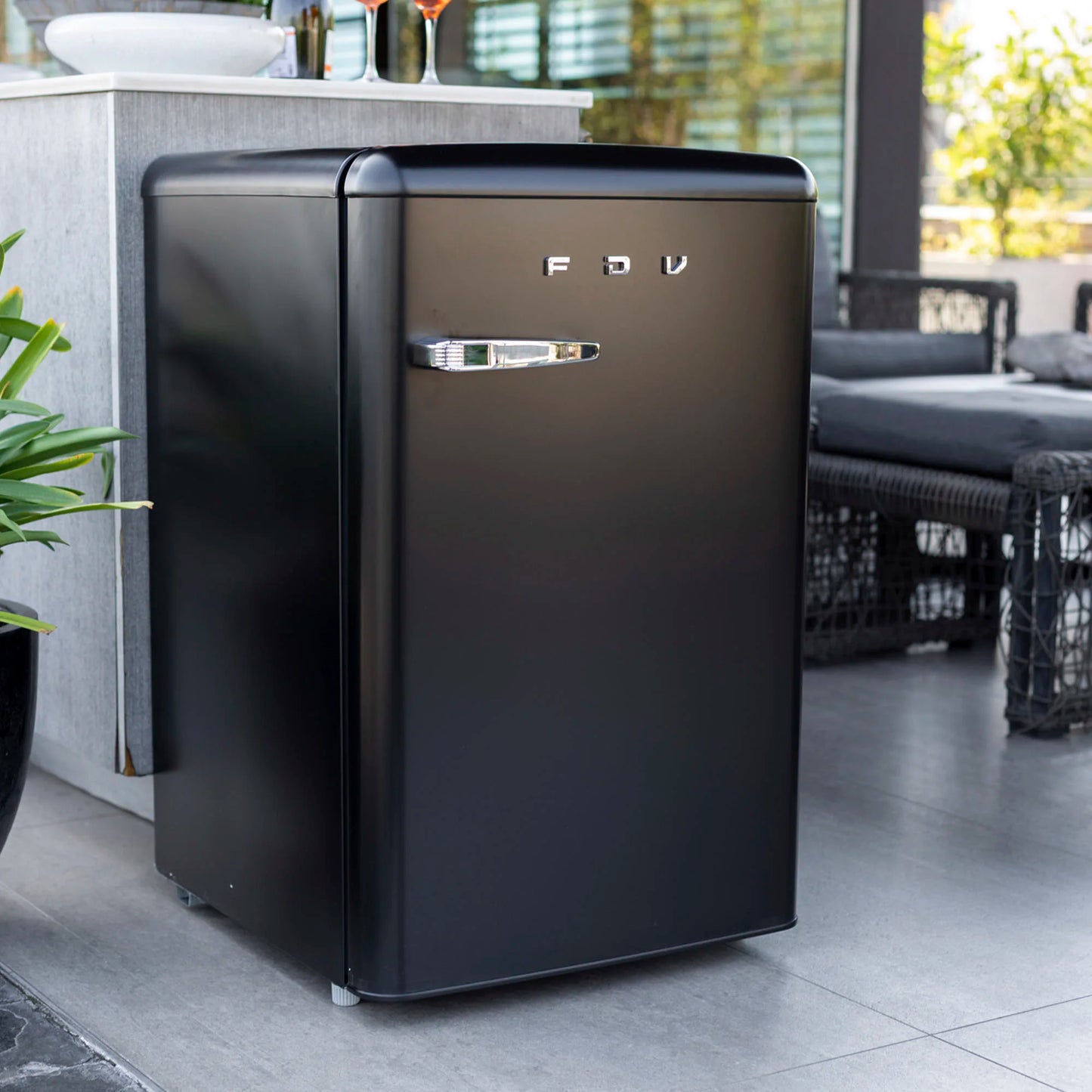 Frigobar Bajo Cubierta Tundra 108 Litros FDV-Refrigeradores