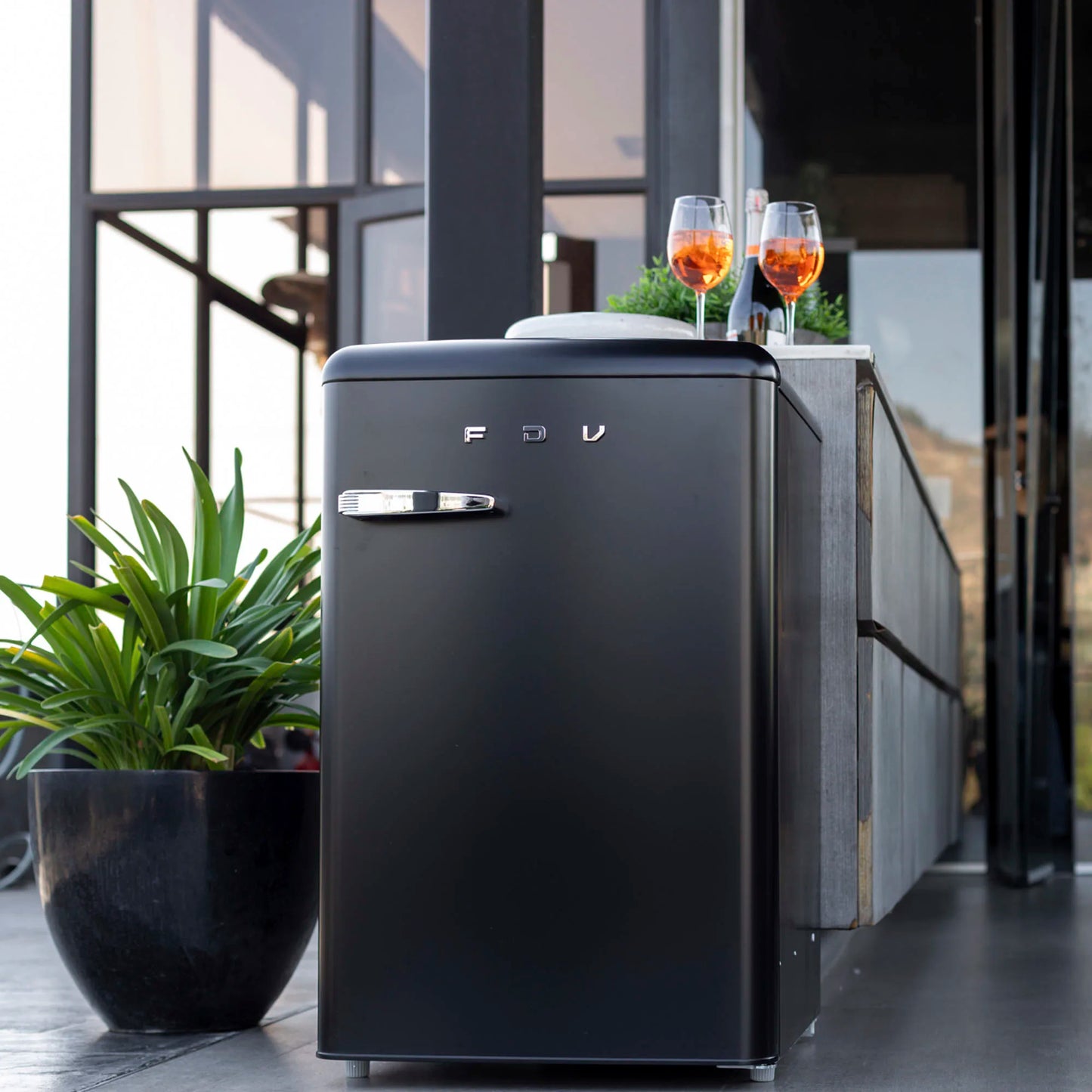 Frigobar Bajo Cubierta Tundra 108 Litros FDV-Refrigeradores