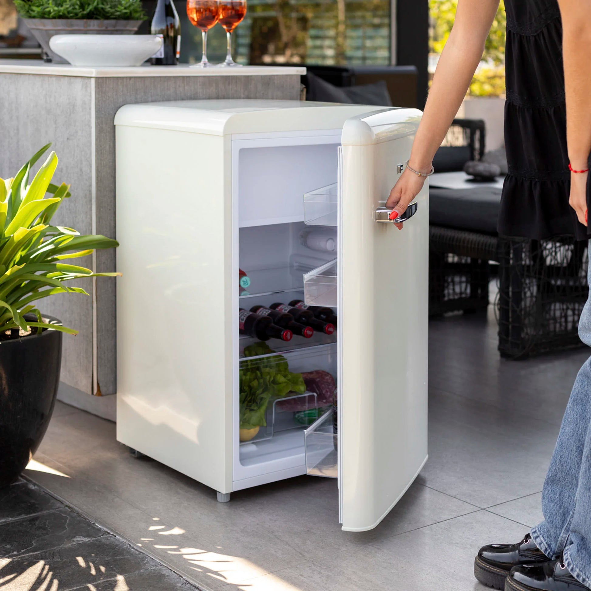 Frigobar Bajo Cubierta Tundra 108 Litros FDV-Refrigeradores