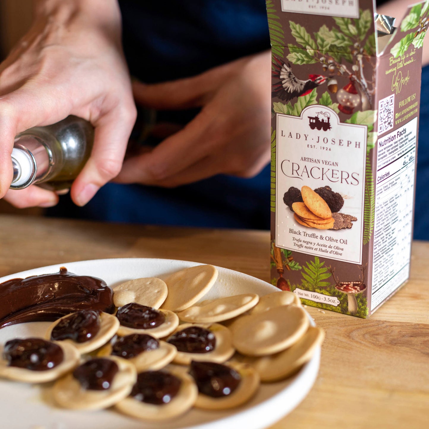 Galletas Crackers Trufa Negra y Aceite de Oliva 100 Grs Lady Joseph